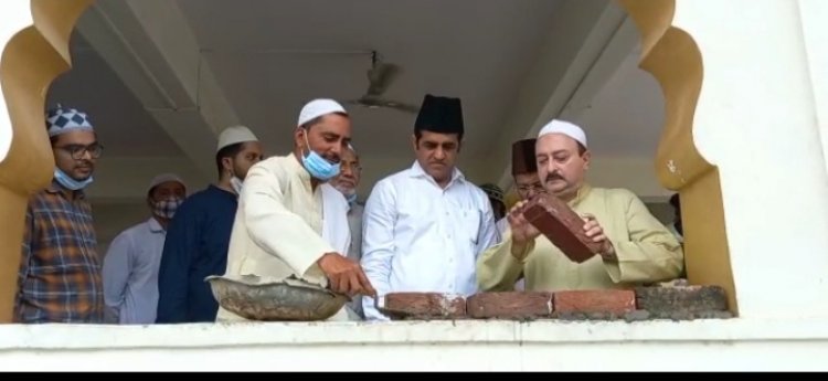 महिला जायरीन के लिये कॉरिडोर का निर्माण
