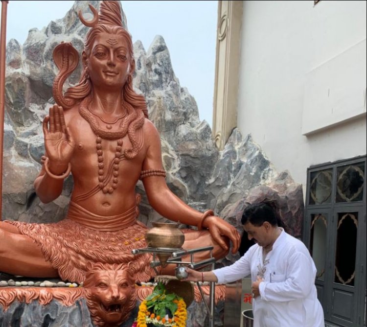 सावन के पहले सोमवार पर शिव भक्ति