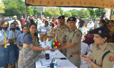 जयपुर पुलिस के महिला निर्भया स्क्वड ने पोद्दार वर्ल्ड स्कूल के साथ मनाया अपना दूसरा स्थापना दिवस