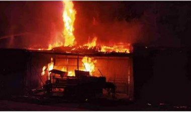 हैदराबाद: कबाड़ गोदाम में लगी भीषण आग, 11 मजदूरों की जिंदा जलकर मौत