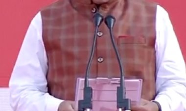 PM मोदी के एक कॉल ने बदल दी जिंदगी: एके शर्मा के इन 4 कामों ने पलट दिया खेल, शपथ ग्रहण में पूरा गांव हुआ था शामिल