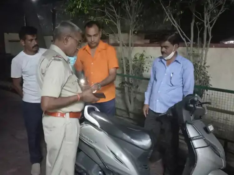 नाले में मिली युवक की लाश:स्कूटी से हुई शिनाख्त, मुंह से निकल रहे झाग, परिजन का आरोप- जहर देकर मारा