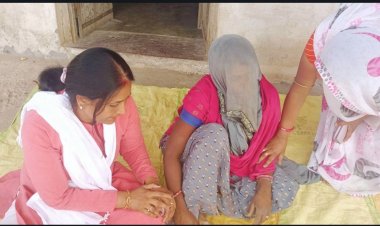 निर्मम हत्या की शिकार गुड़िया के शोकाकुल परिवार से मिलकर संवेदना जताई विधायक प्रीति शक्तावत ने