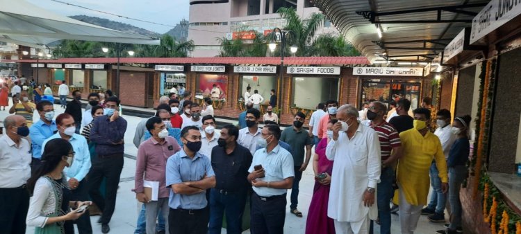 जेएलएन अस्पताल के सात चिकित्सकों सहित 16 स्वास्थ्य कर्मियों का सम्मान