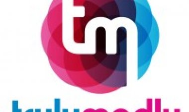 बदलाव को स्वीकारती माताएं: 50 प्रतिशत माएं डेटिंग ऐप्स के पक्ष में