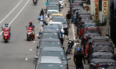 इस देश में बचा सिर्फ 1 दिन का पेट्रोल, PM बोले- आने वाले दिन ज्यादा मुश्किल